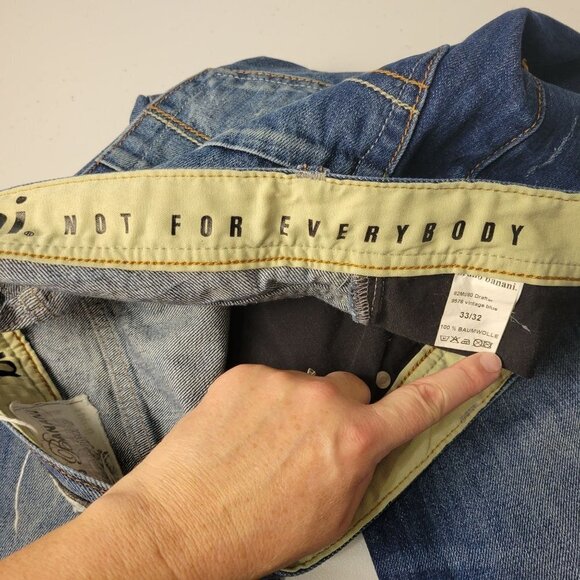 bruno banani Men's 33 x 32 Relaxed Fit Distressed Mid Rise Straight Leg Jeans - Picture 12 of 16